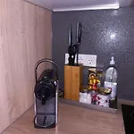 Am City Apartment 24H Self-Check-In, Free Parking, U-Bahn 350M, Netflix